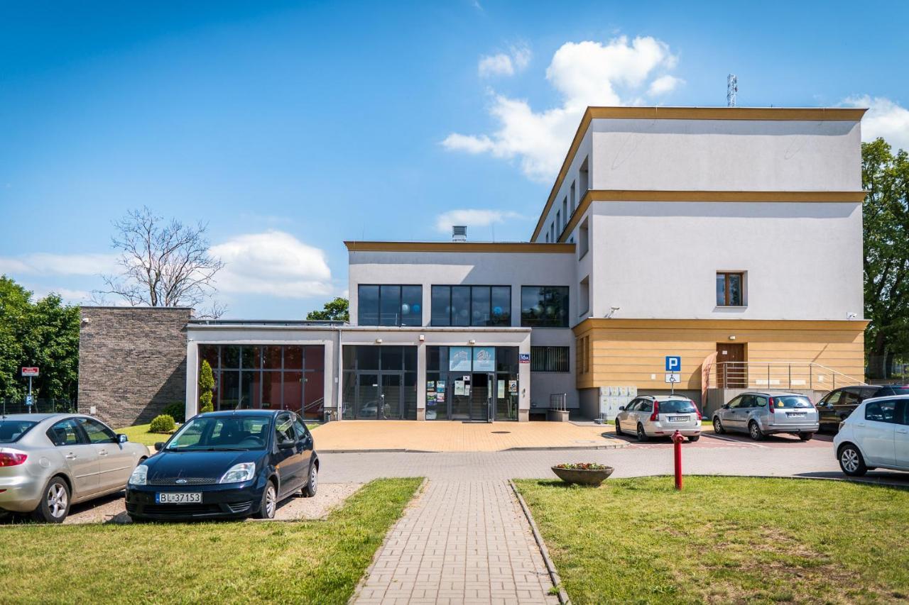 Dom Studenta Al Hostel Łomża Exterior foto
